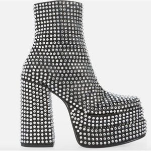 NWT Steve Madden Crystal Embellished Cobra Black Leather Ankle Platform Boots 6